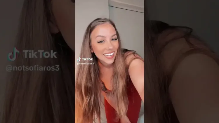 TIKTOK THOT NARANCS RUHÁBAN
 – videó