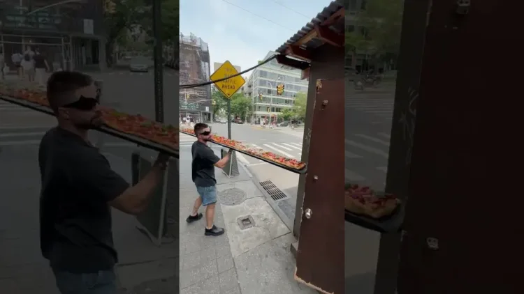 Megvennéd ezt a RIDCIULOUS 10 Ft-os pizzát?  🍕
 – videó