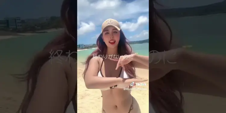 Tiktok Thots a tengerparton
– videó