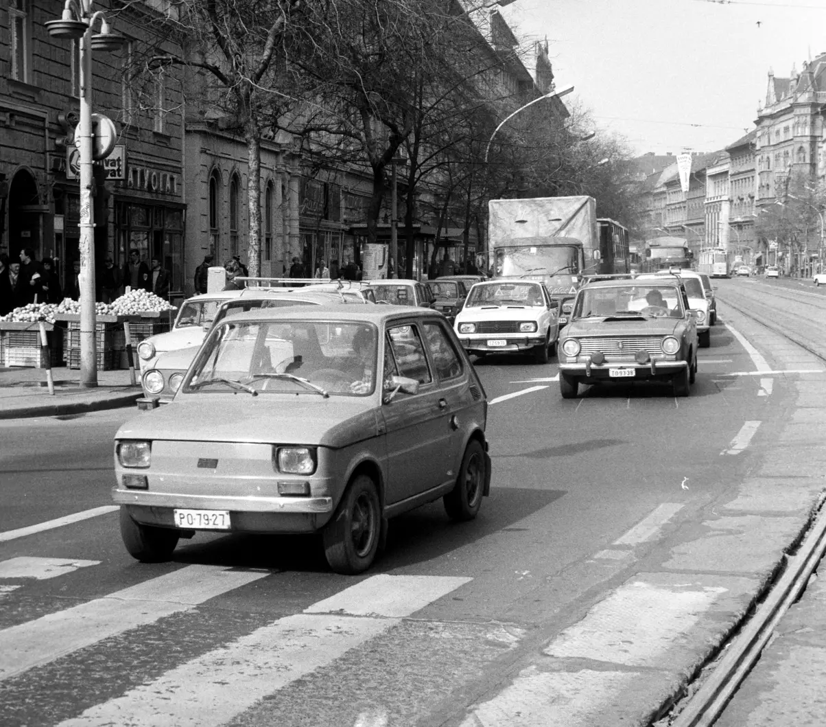 Budapest, az Erzsébet (Lenin) körút Dohány utca – Wesselényi utca közötti szakas…