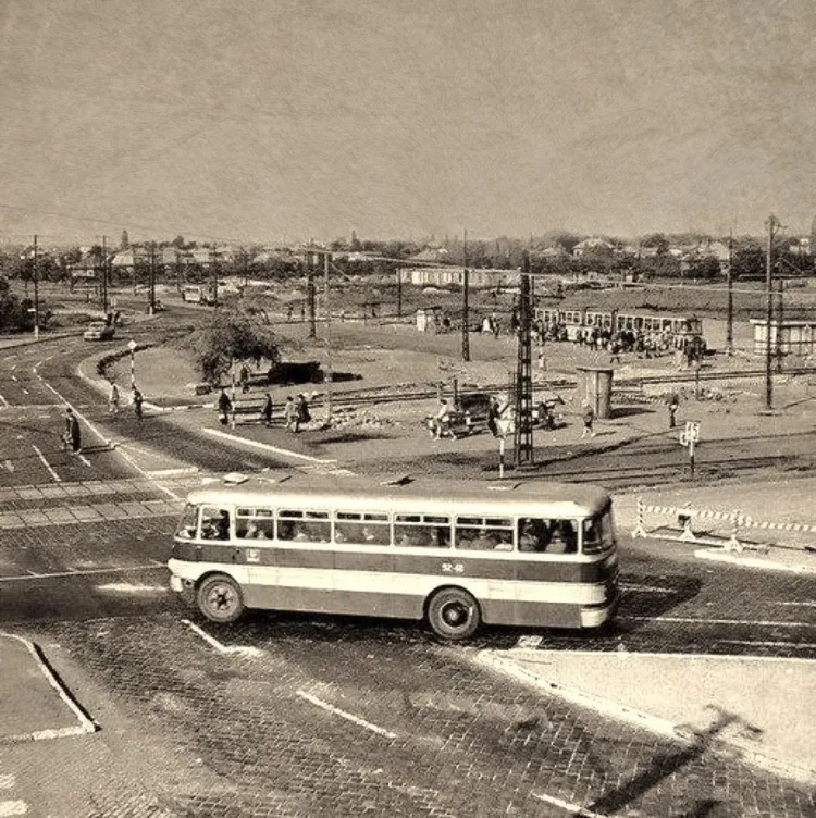 Budapest, Örs vezér tere, 1968.
BRK