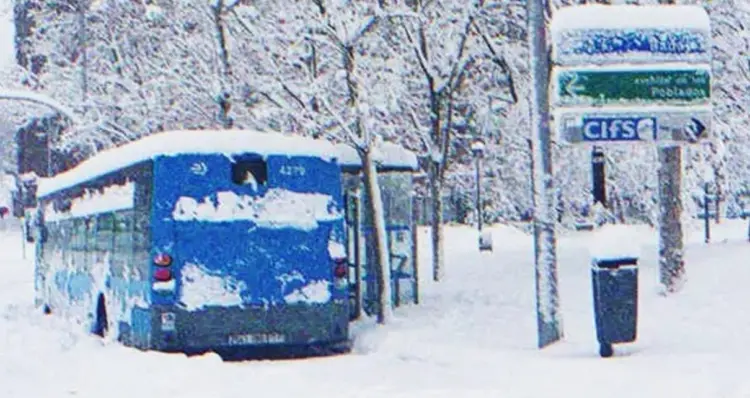 A bölcsőjében otthagyott kisfiú megható története