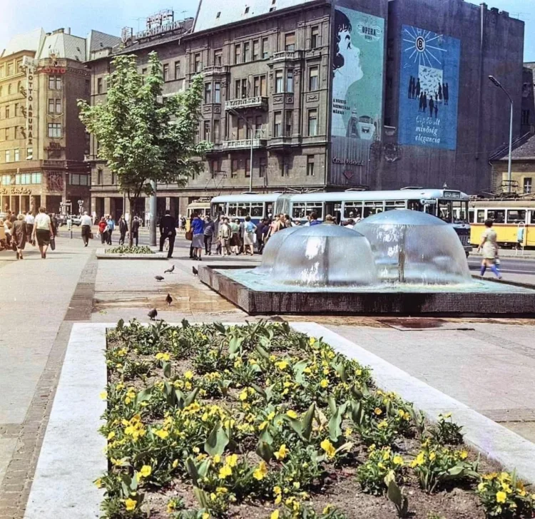 1971. Bp., Blaha Lujza tér.
FORTEPAN