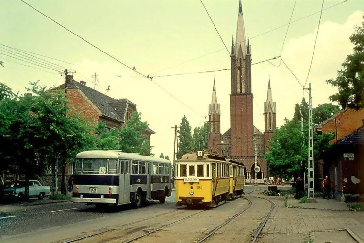 1976.  Bp., Széchenyi tér, Rákospalota.
BRK