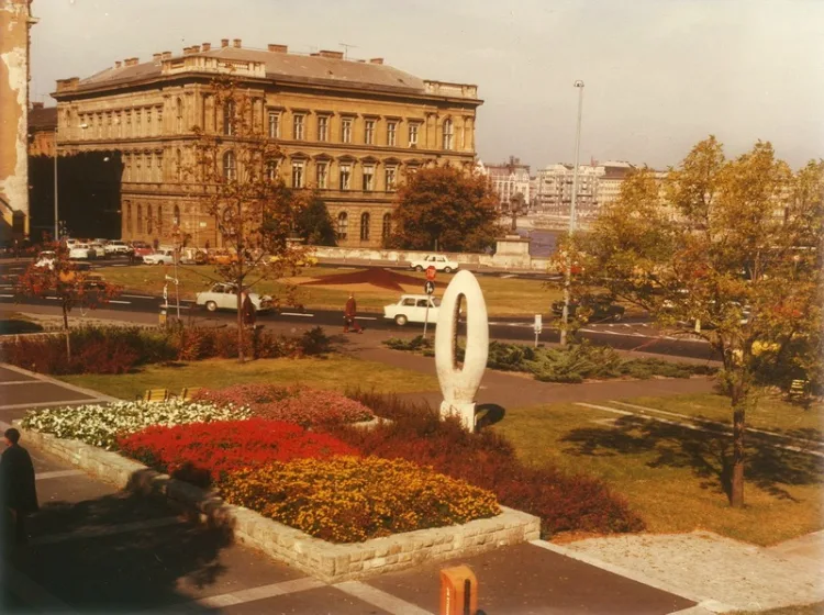 Budapest, Clark Ádám tér a múlt évezredben