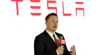 Elon Musk ultimátuma: Kormányzati alkalmazottakat fenyeget felmondással